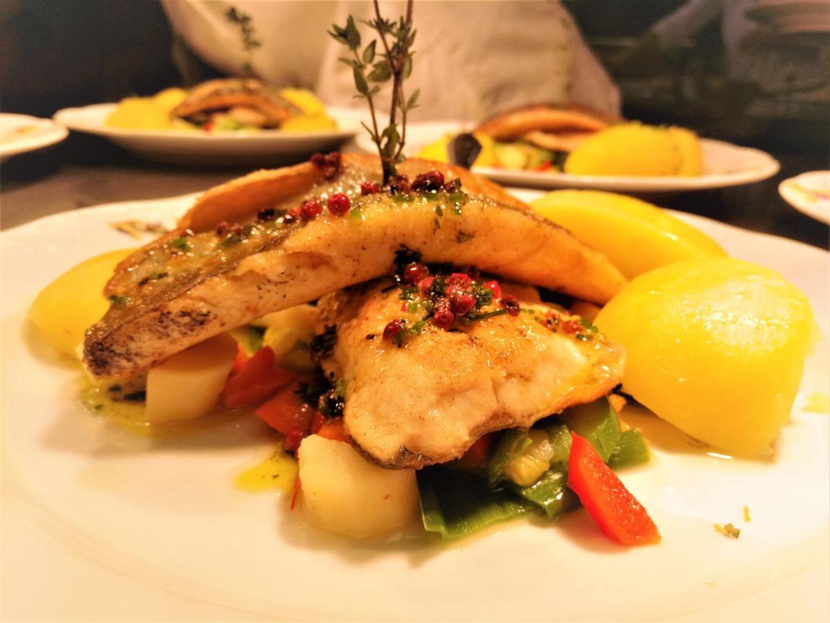 קינדינג Hotel Zum Braeu מראה חיצוני תמונה