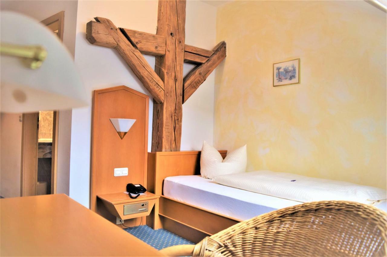 קינדינג Hotel Zum Braeu מראה חיצוני תמונה